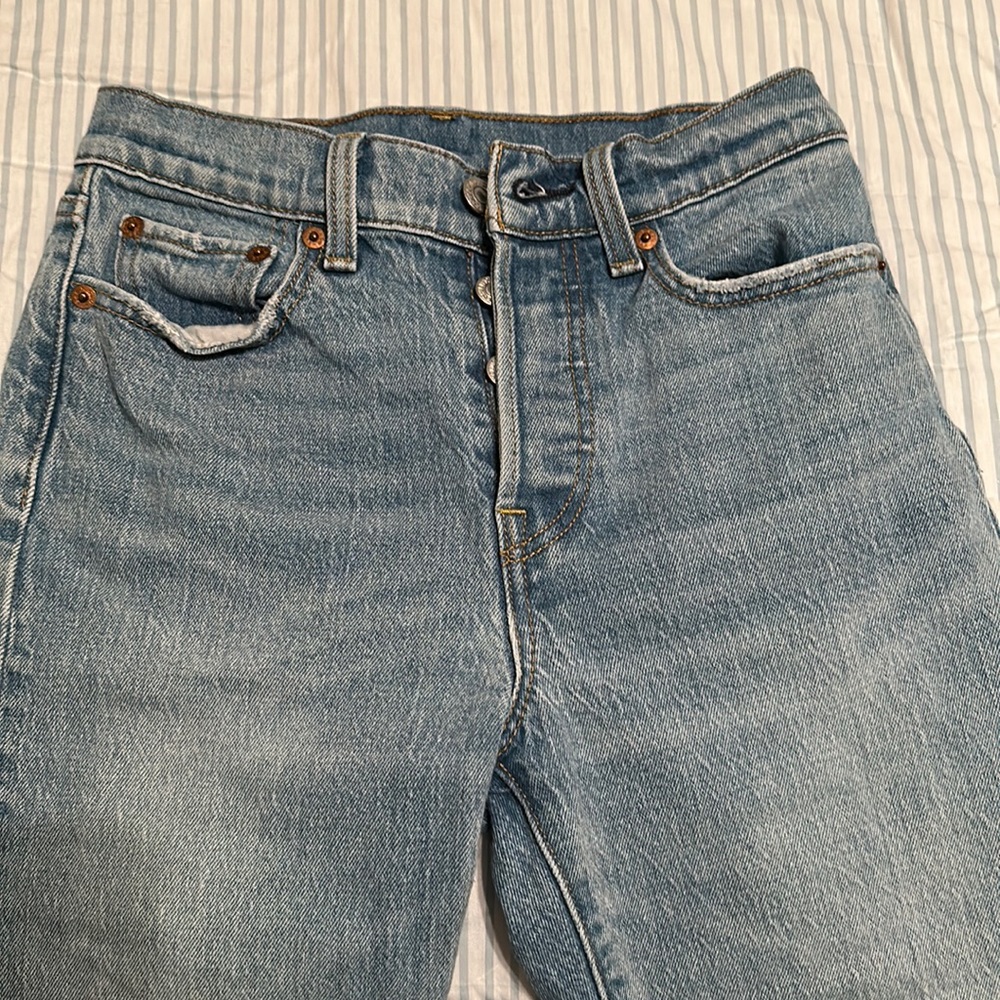 Levi Wedgie Straight Jeans Size 24